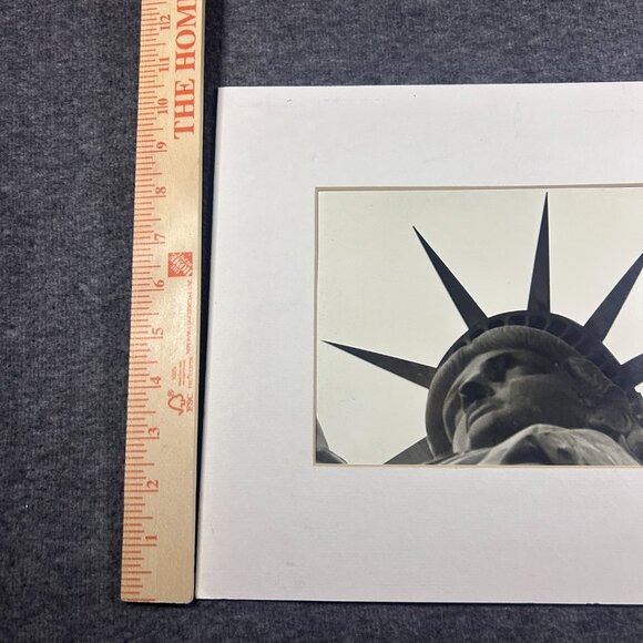 Vintage Photo Statue Of Liberty New York City Found Art SIGNED AKIDAVU - Picture 8 of 9